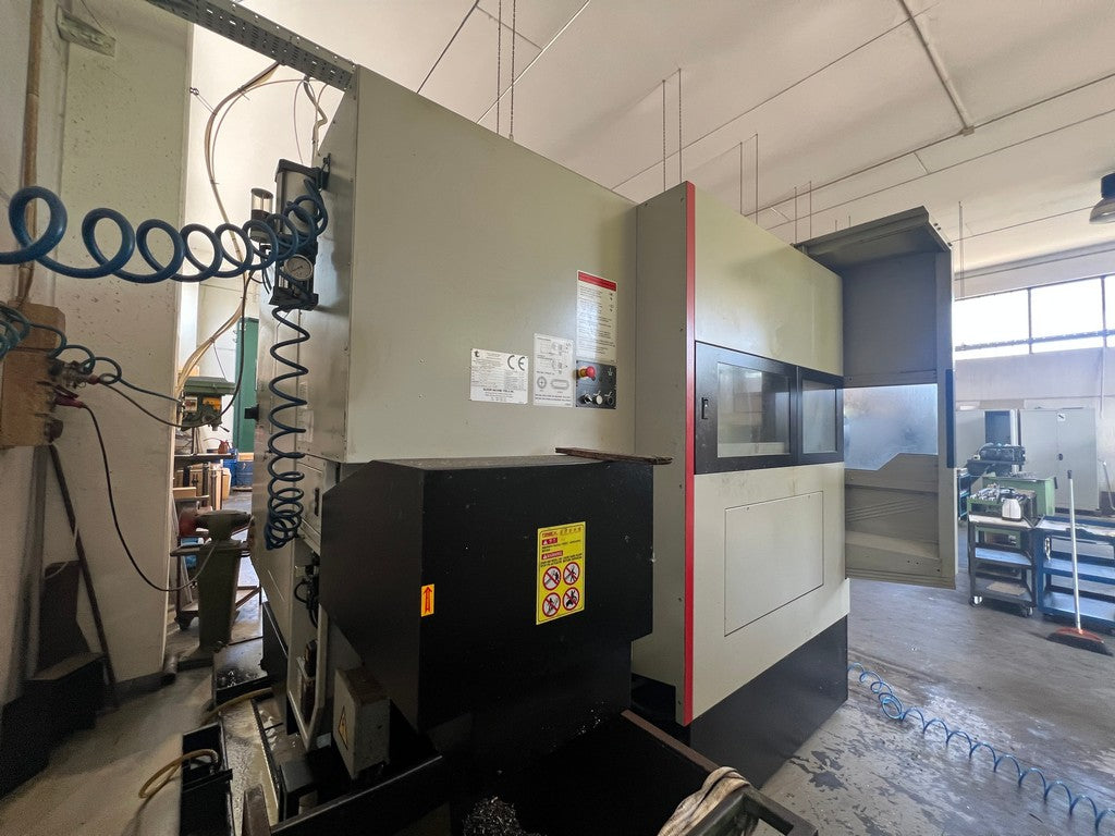 Centro di lavoro verticale 4 assi QUASER MV 184 C usato