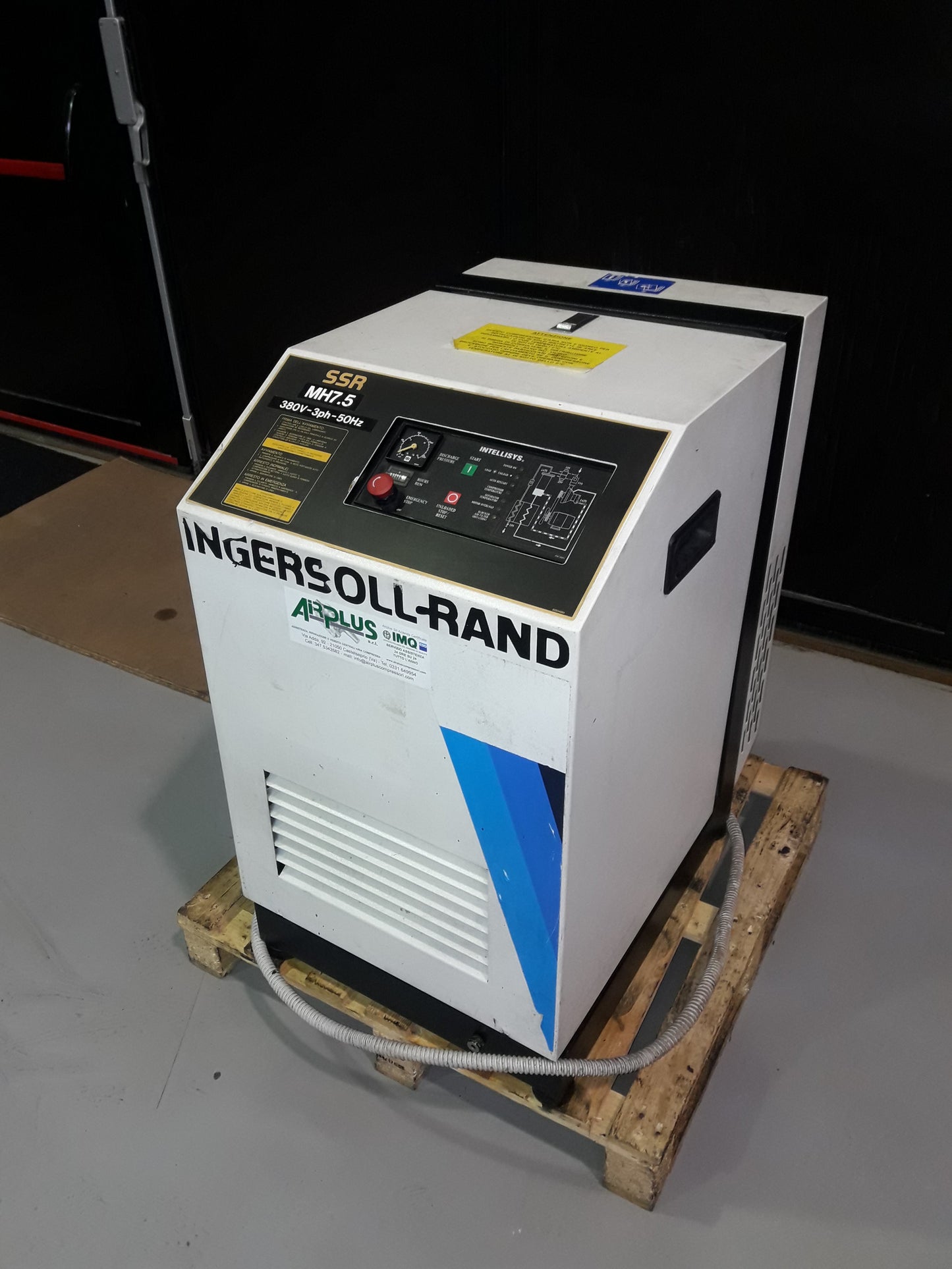 INGERSOLL RAND MH7,5 – Compressore a vite 7,5 kW (10 HP) – 10 bar – 1000 l/min – USATO REVISIONATO (0 ore) + GARANZIA il Metalmeccanico Di M