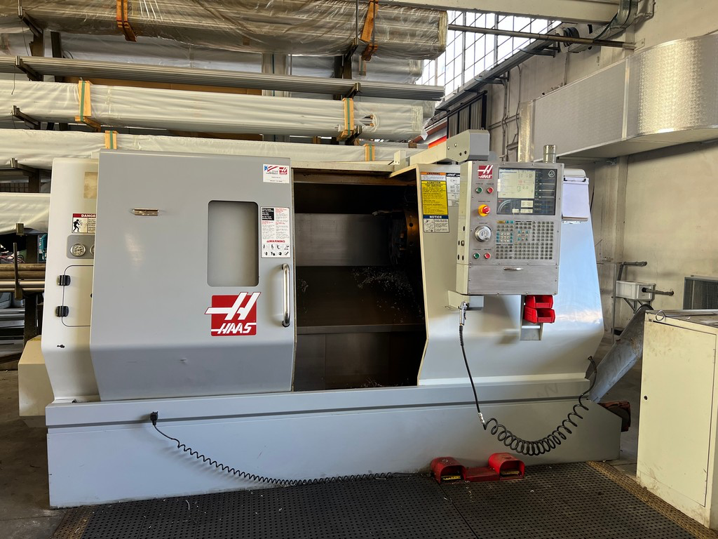 TORNIO CNC MOTORIZZATO HAAS SL 30 THE USATO