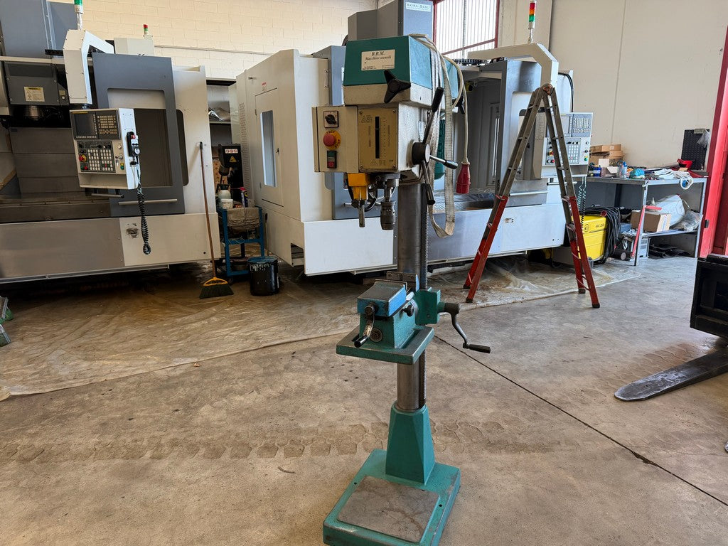 Trapano a colonna ACN ND28 usato a norme CE il Metalmeccanico Di M