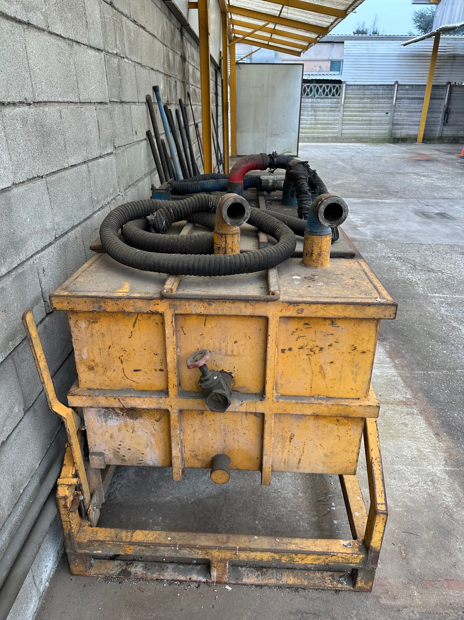 Aspiratori industriali SIBILIA per recupero liquidi da macchine utensili il Metalmeccanico Di M