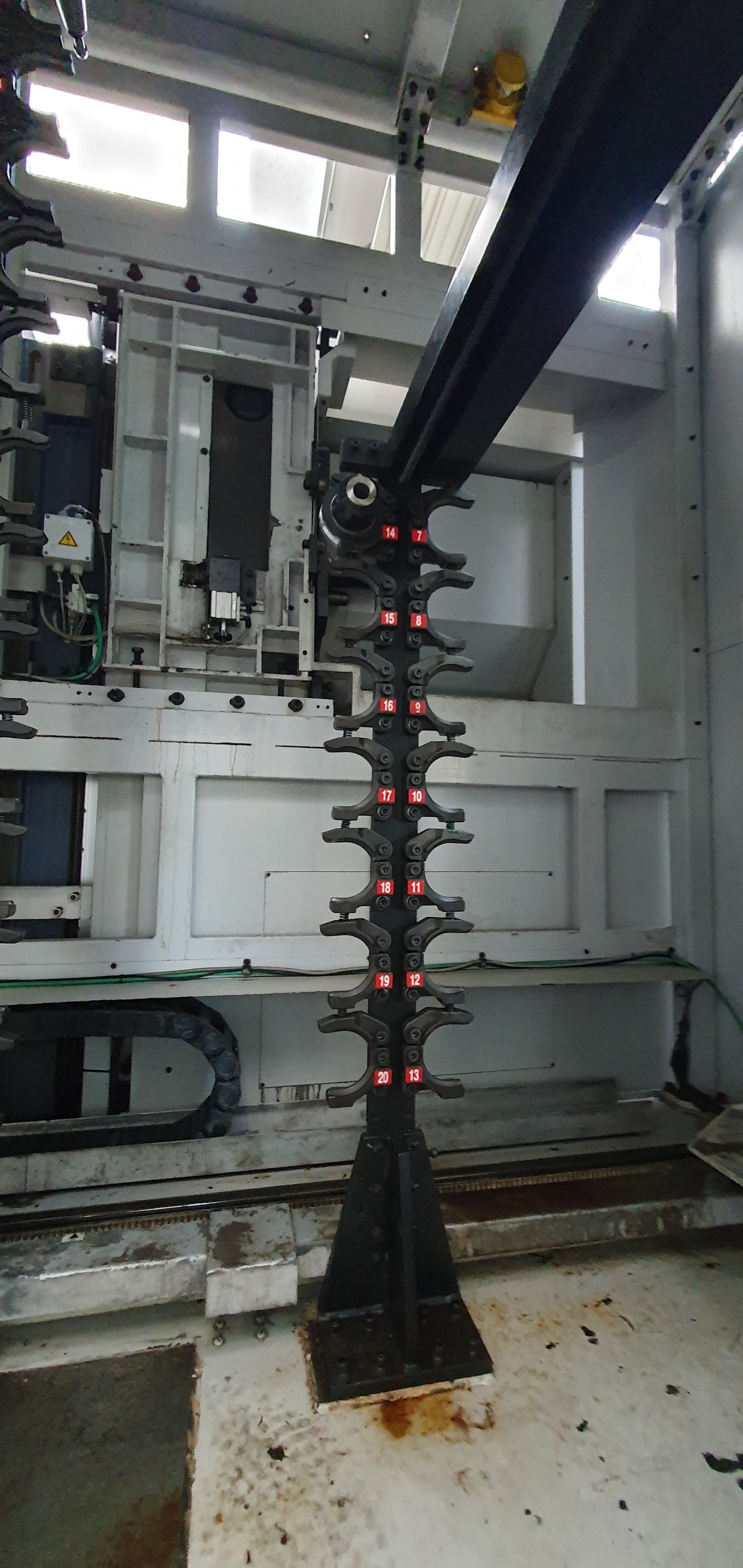 Centro di lavoro orizzontale 5 assi MORI SEIKI SH8000/5AX – Usato il Metalmeccanico Di M