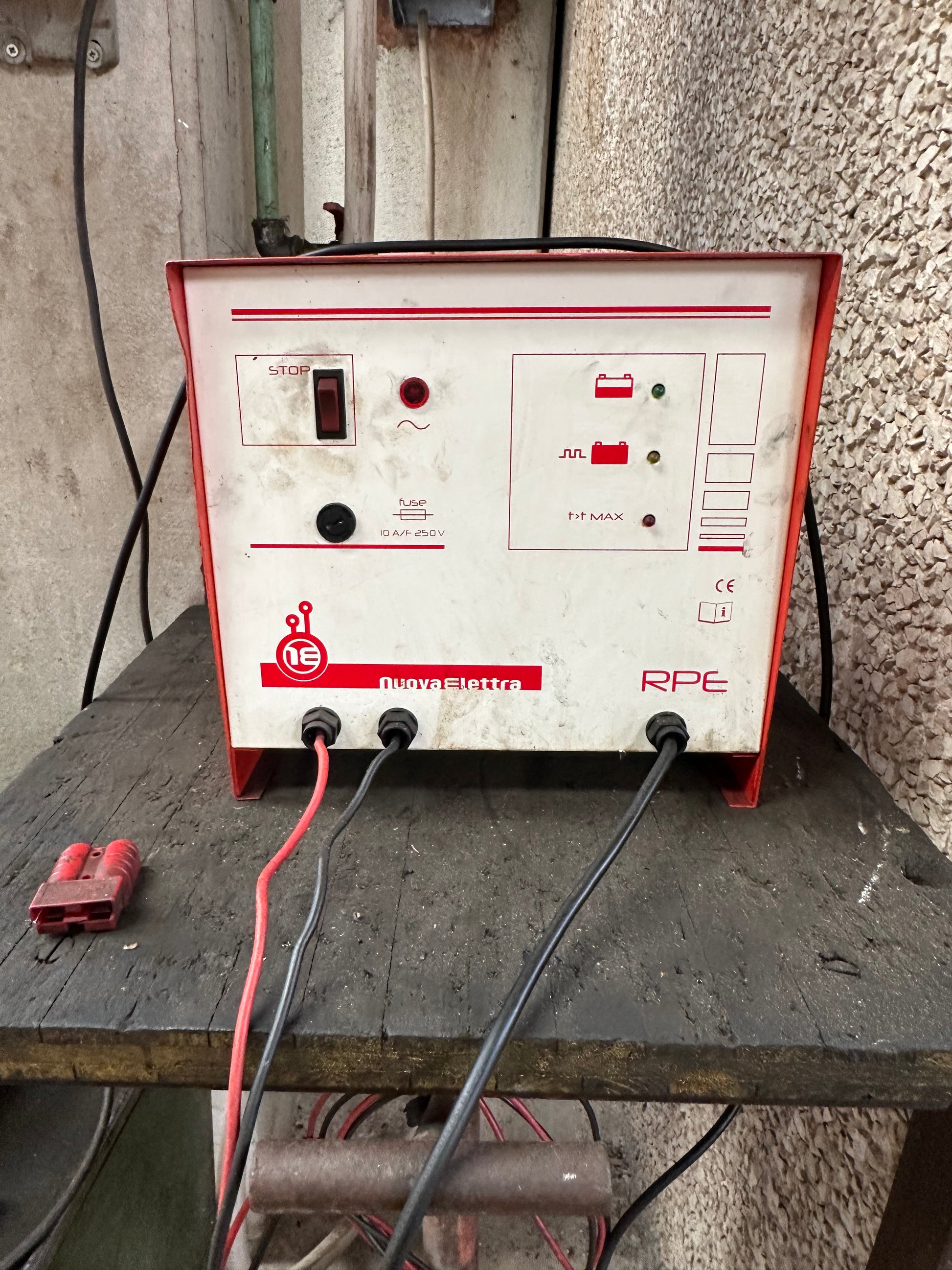 Sollevatore elettrico a timone Lifter ITMC 10/16 – portata 1.000 kg usato il Metalmeccanico Di M