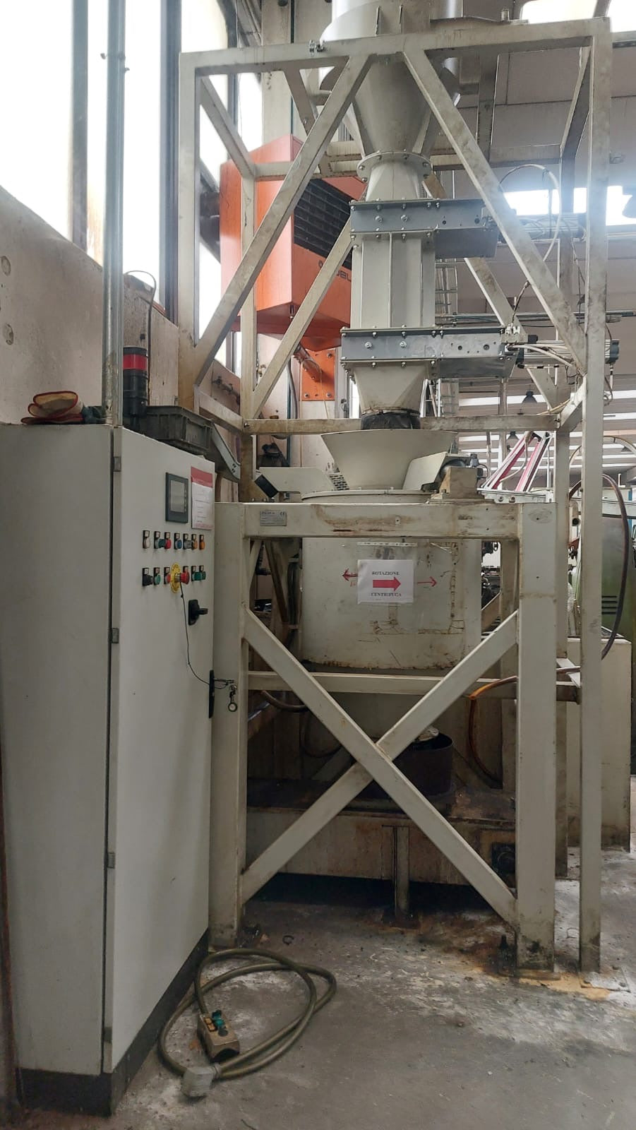 Impianto Gestione Truciolo con Silos 15 m³ e Centrifuga 500 kg/h – Recupero Olio il Metalmeccanico Di M