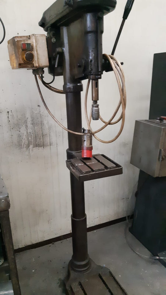 Trapano a colonna N°5 usato compatto – poco ingombro, ideale per banco/reparto