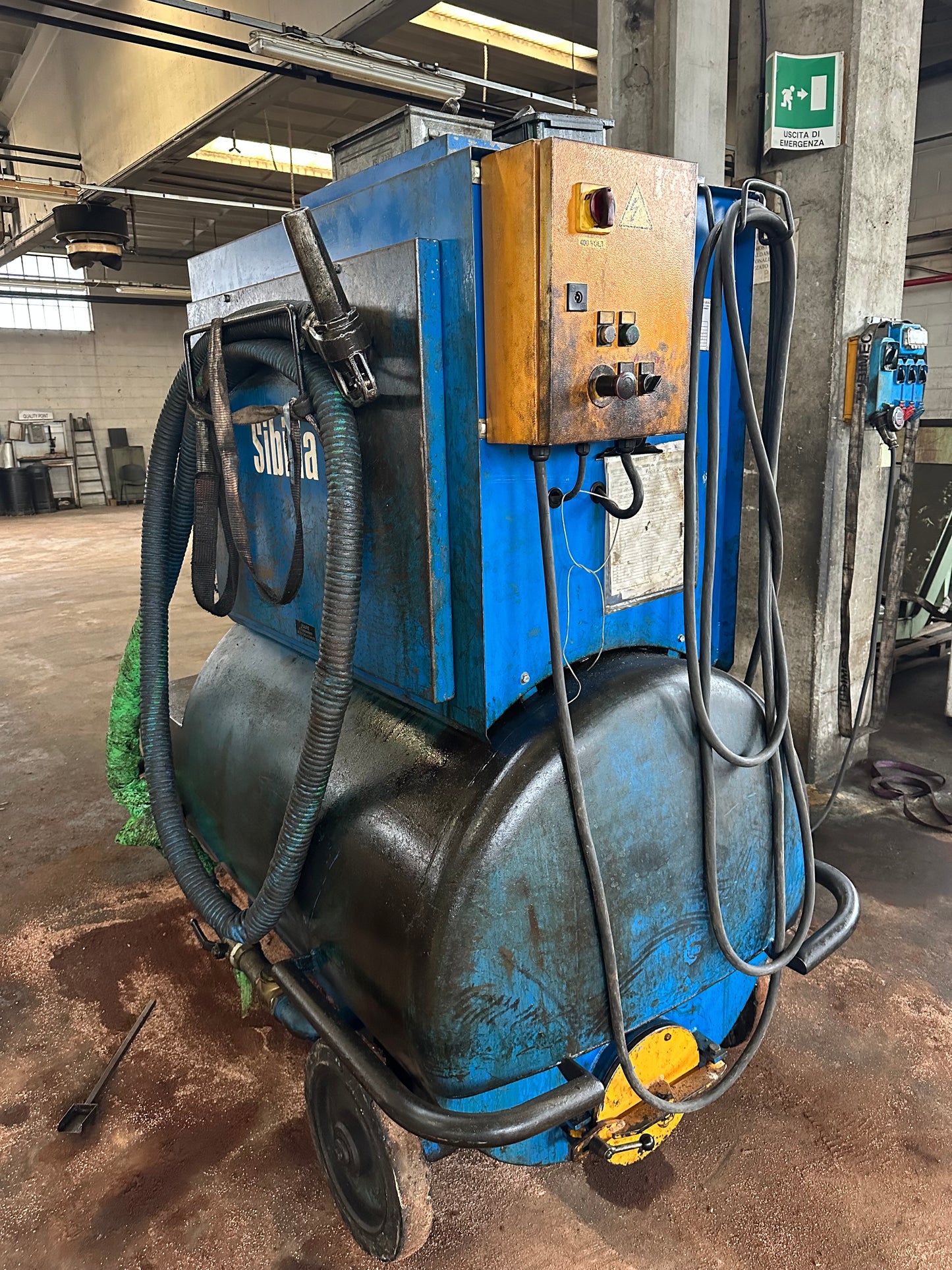 Aspiratori industriali SIBILIA per recupero liquidi da macchine utensili il Metalmeccanico Di M