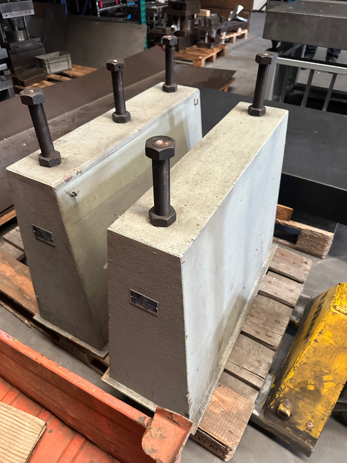 Piano di riscontro in granito POLI 1400 × 800 mm con supporti – Usato il Metalmeccanico Di M