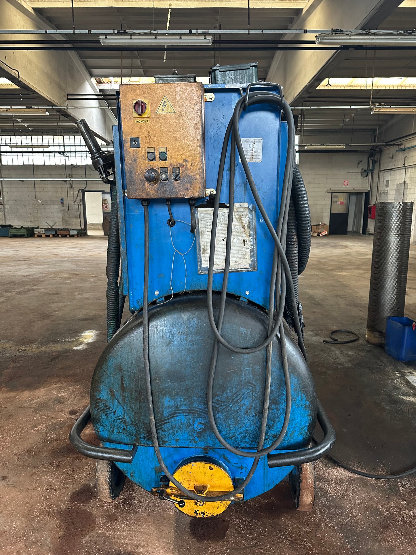 Aspiratori industriali SIBILIA per recupero liquidi da macchine utensili il Metalmeccanico Di M