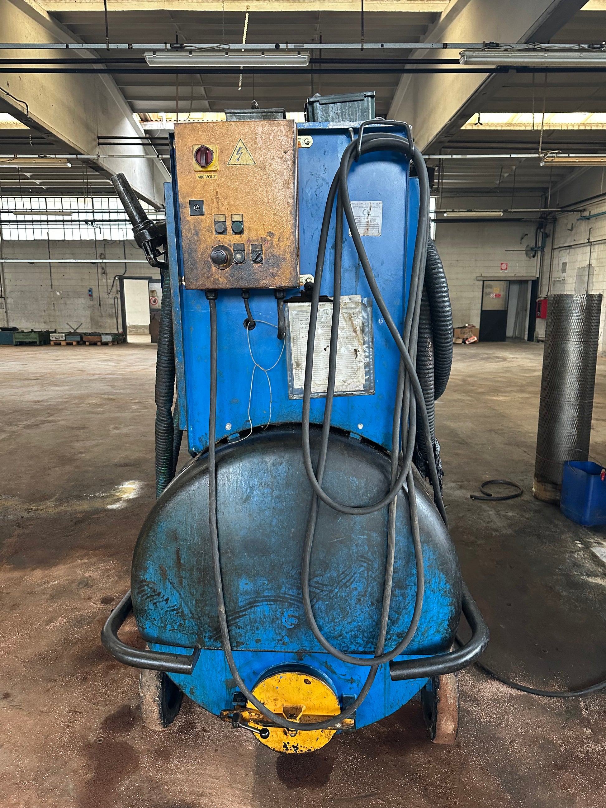 Aspiratori industriali SIBILIA per recupero liquidi da macchine utensili il Metalmeccanico Di M