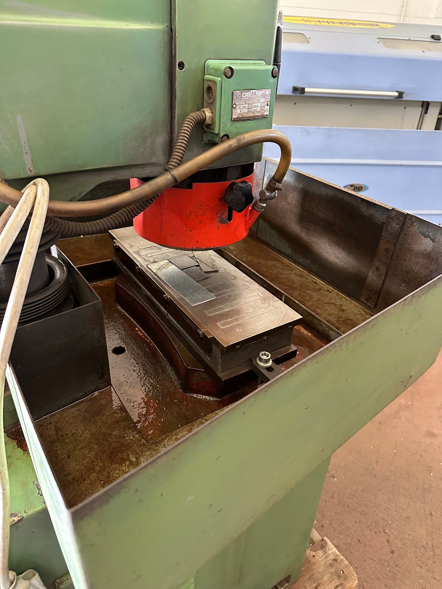 Lapidello LTF – rettifica a mano con piano magnetico – usato il Metalmeccanico Di M