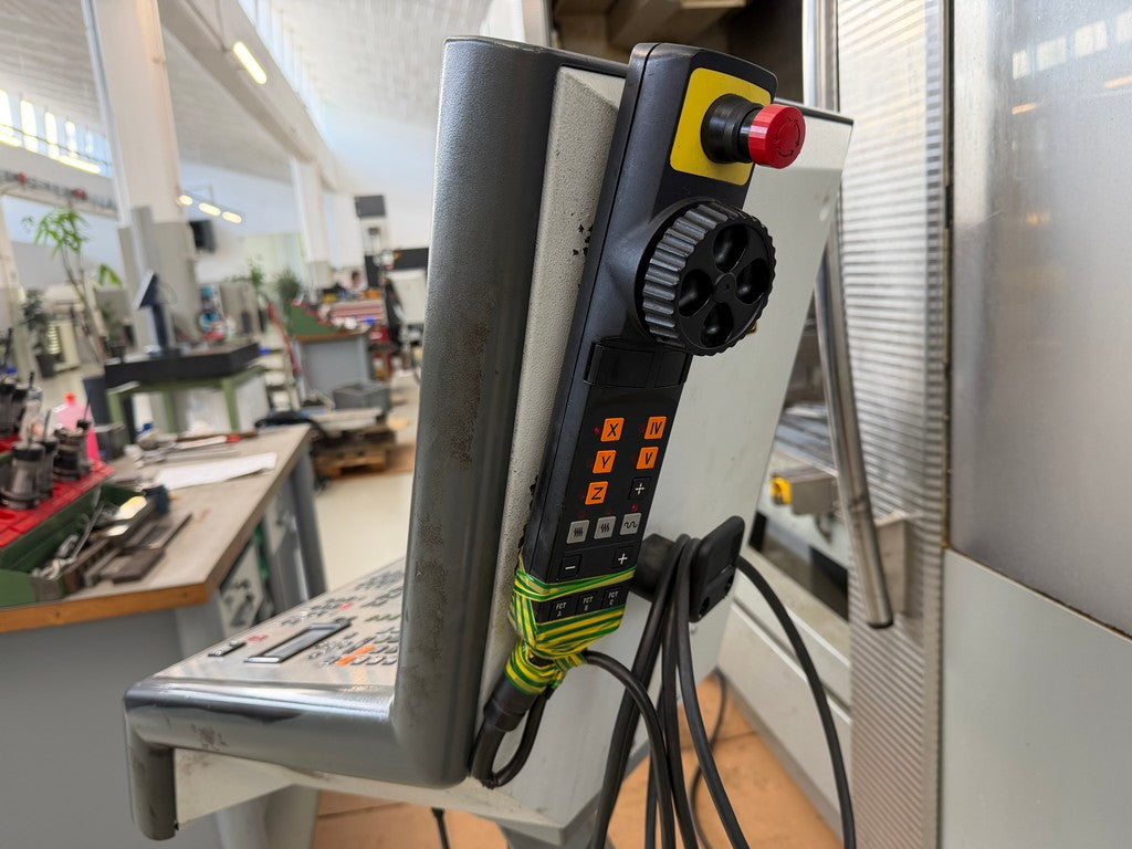 Centro di lavoro 5 assi DMG DMF 220 Linear usato il Metalmeccanico Di M