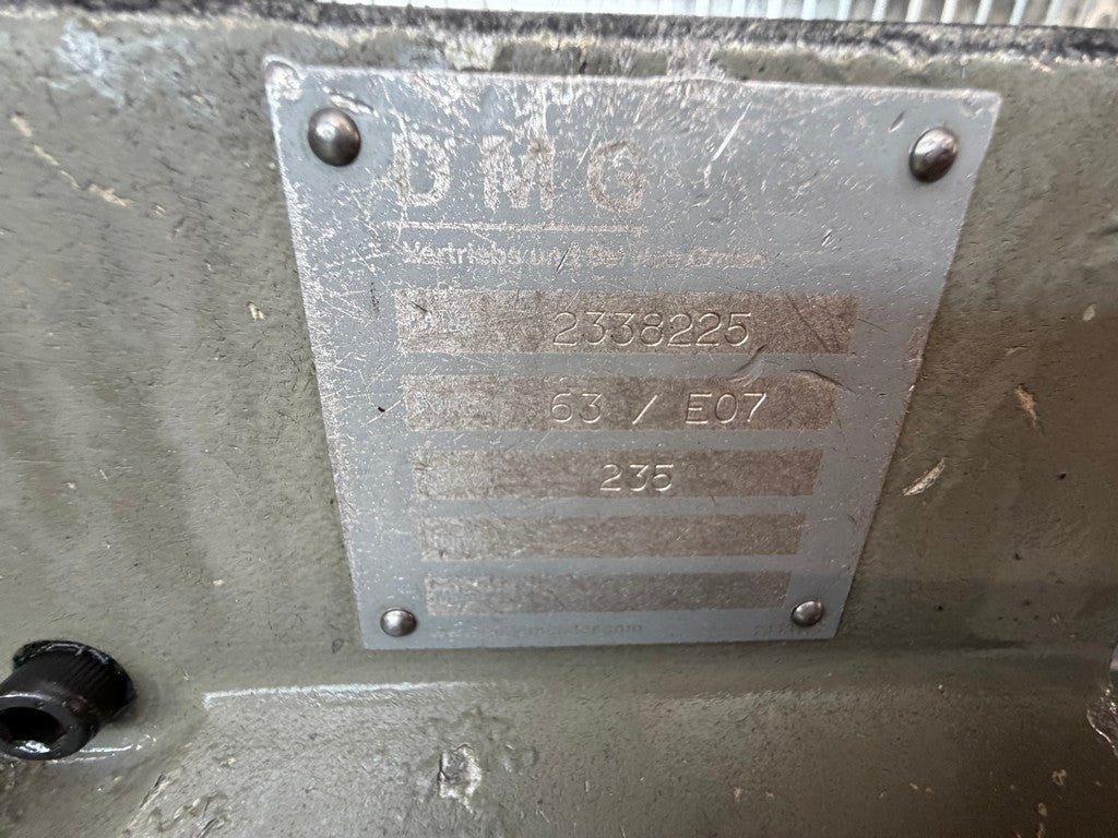 Centro di lavoro 5 assi DMG DMF 220 Linear usato il Metalmeccanico Di M