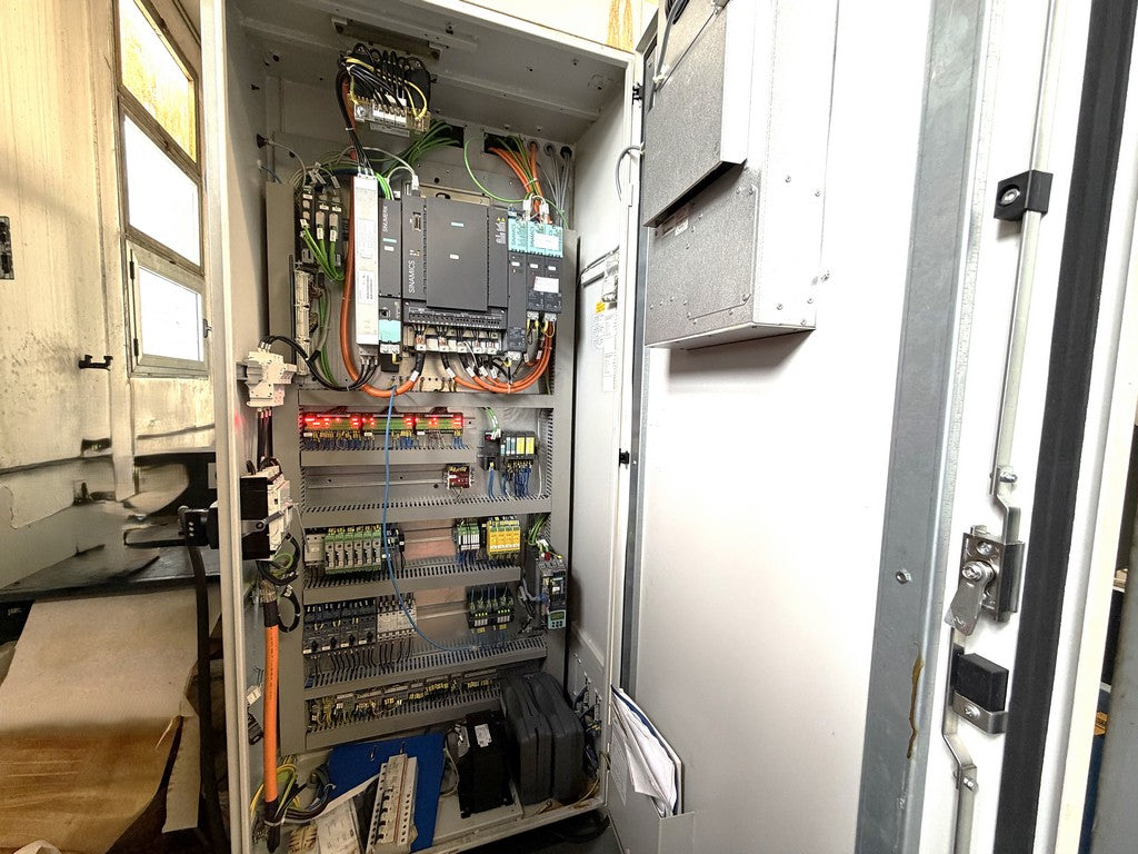 Centro di lavoro 5 assi SPINNER U5 1520 usato il Metalmeccanico Di M