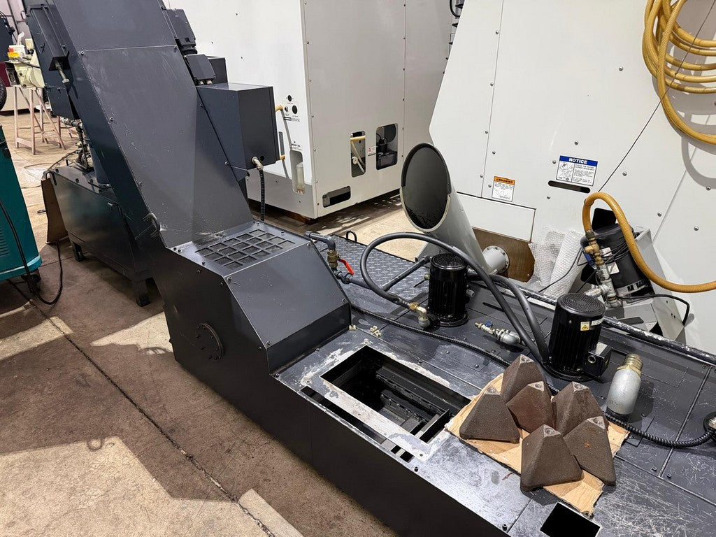 Centro di lavoro 5 assi continui ad alta velocità OKK VP600 5AX usato il Metalmeccanico Di M