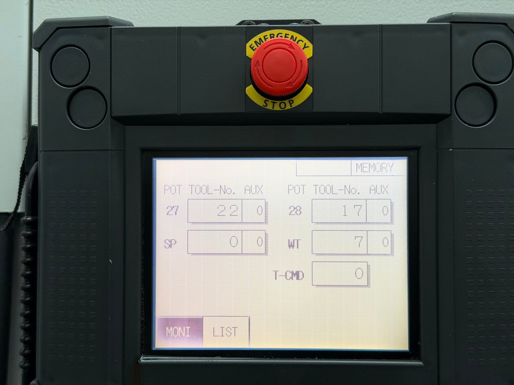 Centro di lavoro 5 assi continui ad alta velocità OKK VP600 5AX usato il Metalmeccanico Di M