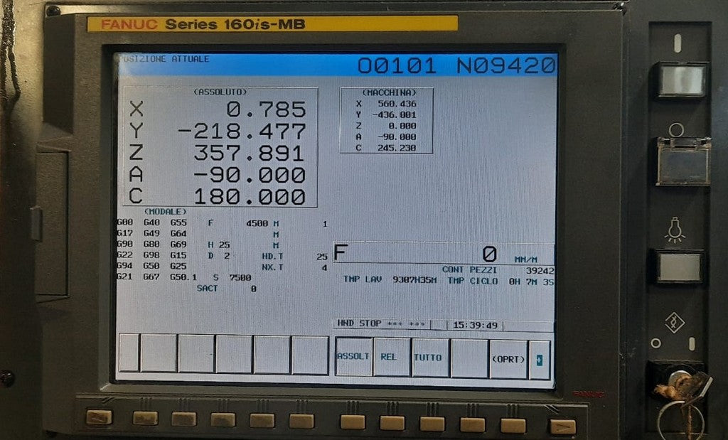 Centro di lavoro 5 assi continui ad alta velocità OKK VP600 5AX usato il Metalmeccanico Di M
