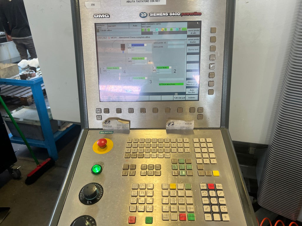 Centro di lavoro 5 assi pallettizzato DMG DMC 60T RS3 usato