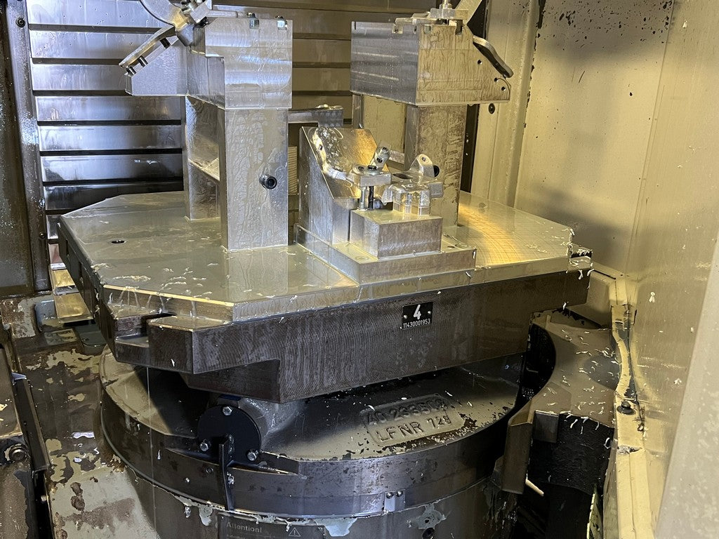Centro di lavoro 5 assi pallettizzato DMG DMC 60T RS3 usato