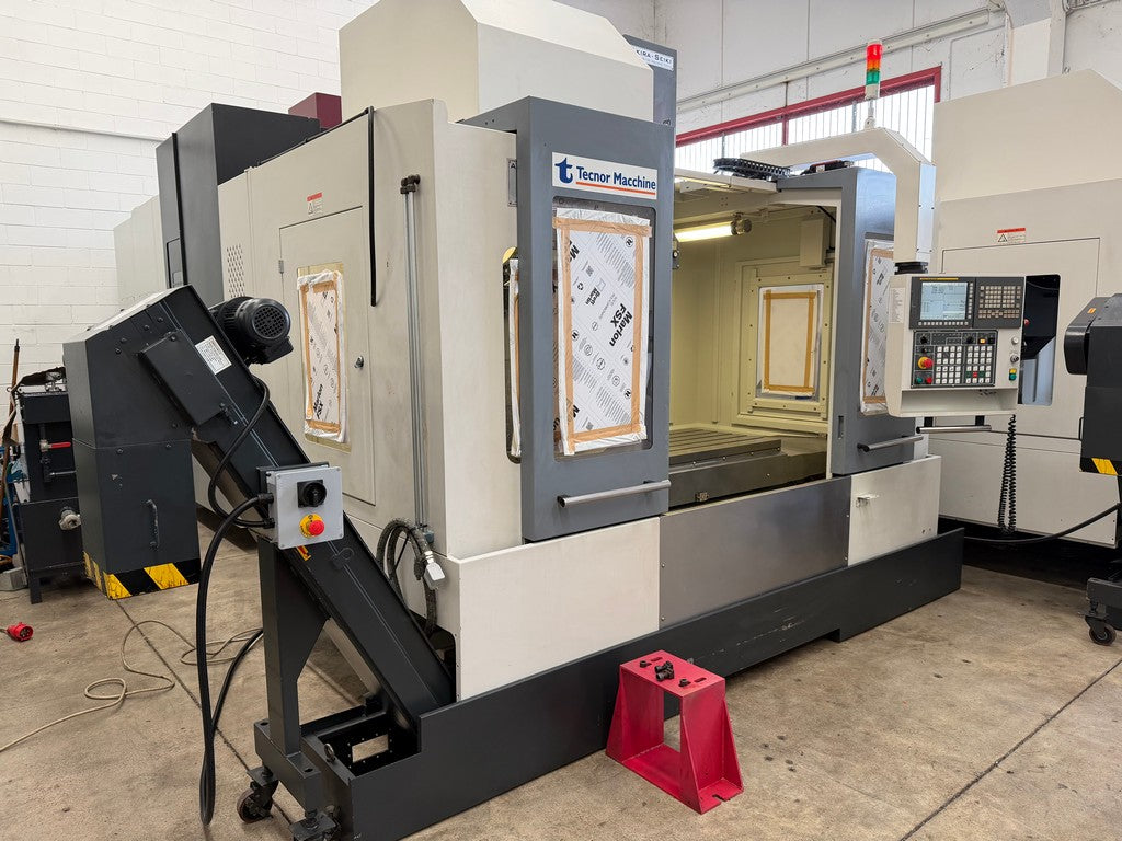 Centro di lavoro verticale AKIRA SEIKI 4.5 XP usato REVISIONATO il Metalmeccanico Di M