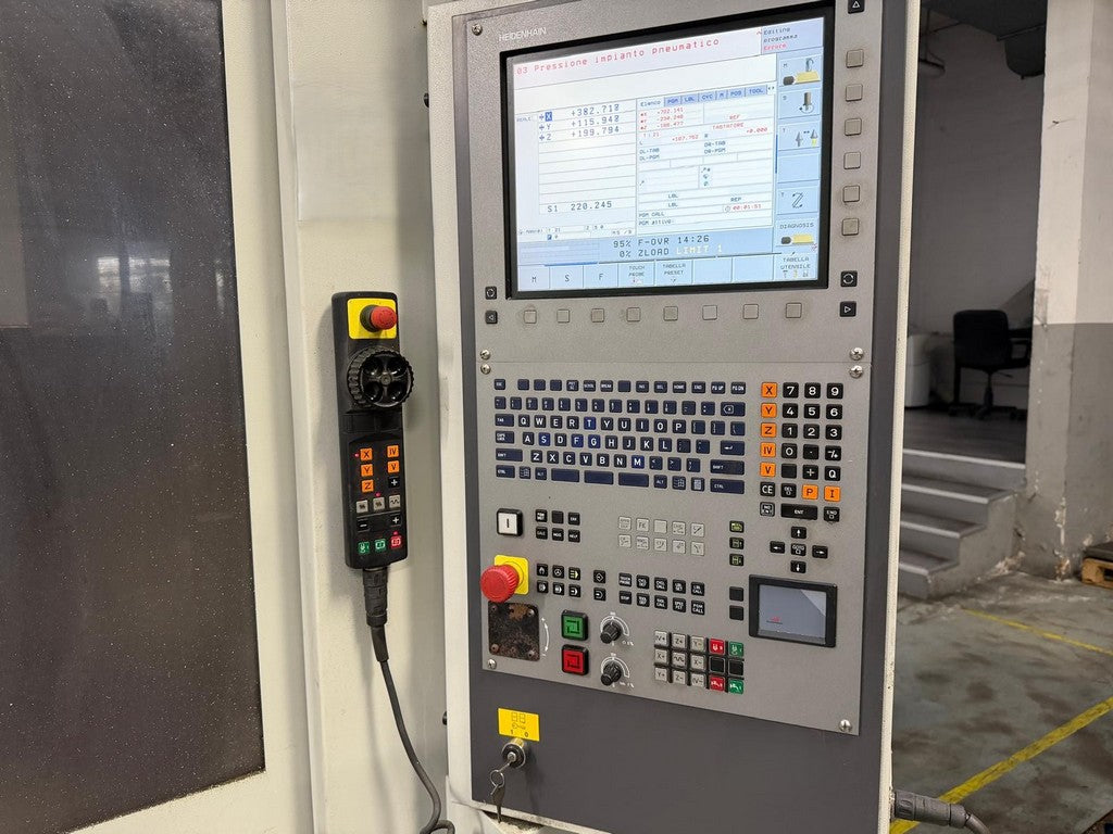 Centro di lavoro verticale BRIDGEPORT XR 1000 usato