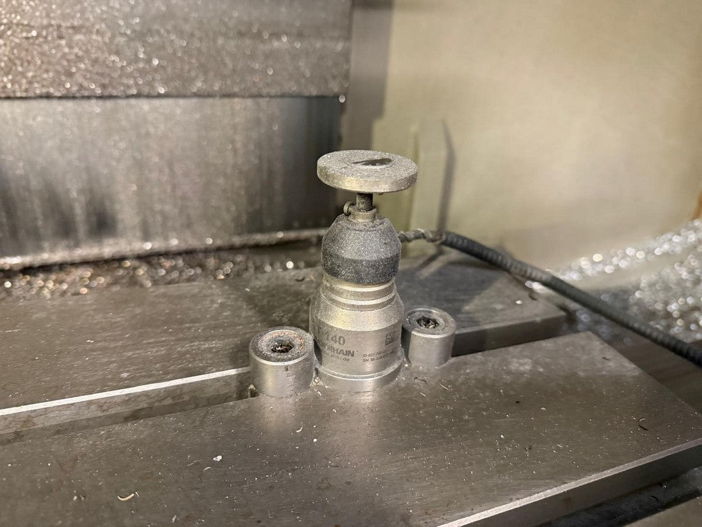 Centro di lavoro verticale BRIDGEPORT XR 1000 usato