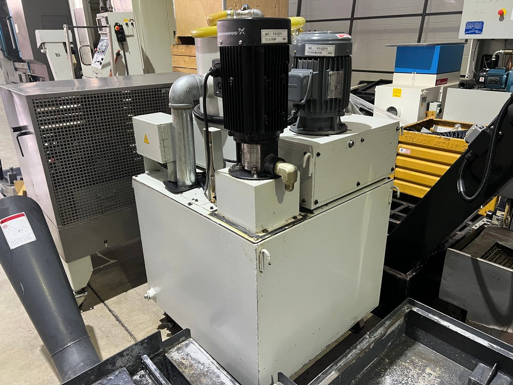 Centro di lavoro verticale MAXIMART Q-13 usato il Metalmeccanico Di M