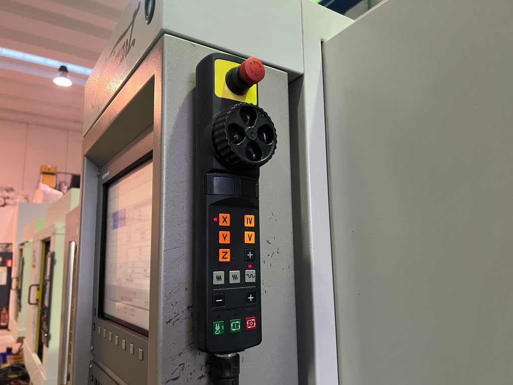 Centro di lavoro verticale MAXIMART Q-13 usato il Metalmeccanico Di M