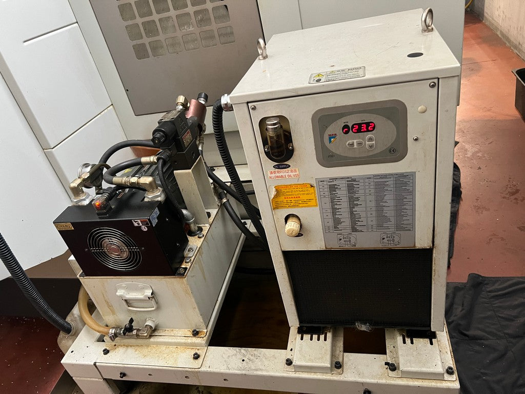 Centro di lavoro verticale MAXIMART Q-13 usato il Metalmeccanico Di M