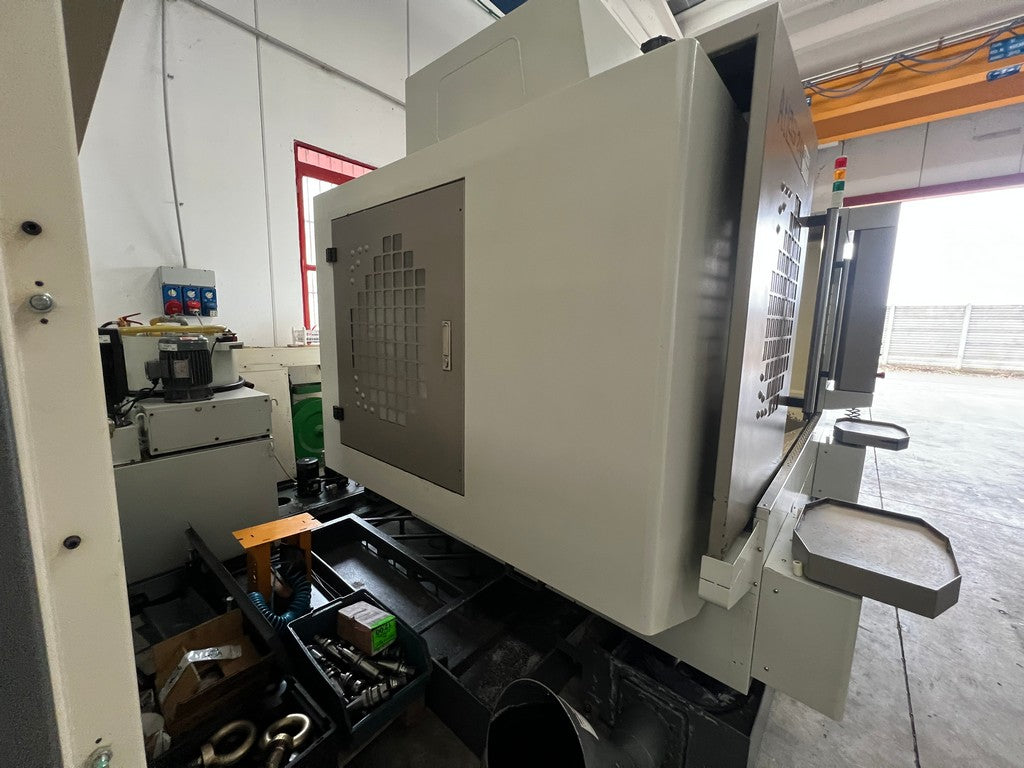 Centro di lavoro verticale MAXIMART Q-13 usato il Metalmeccanico Di M