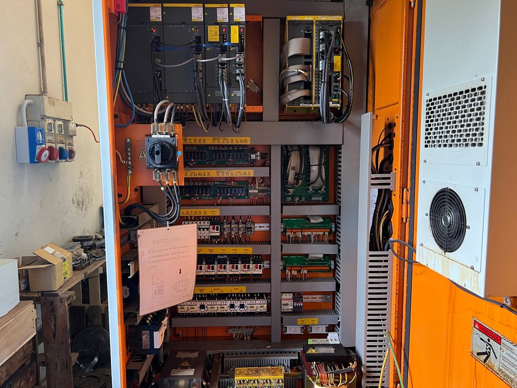 Centro di lavoro verticale QUASER MV 204 II usato il Metalmeccanico Di M