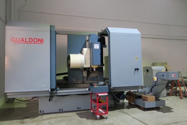 Centro di lavoro verticale a montante mobile GUALDONI GV 400 usato il Metalmeccanico Di M