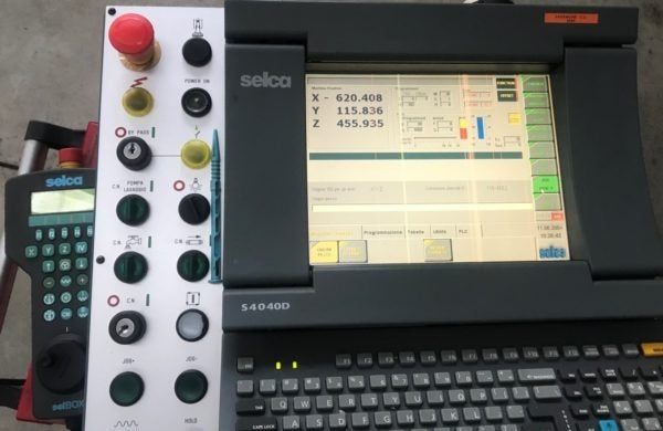 Centro di lavoro verticale a montante mobile GUALDONI GV 400 usato il Metalmeccanico Di M