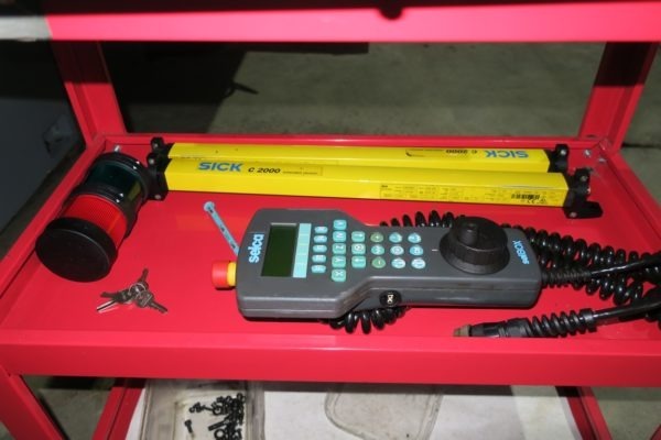 Centro di lavoro verticale a montante mobile GUALDONI GV 400 usato il Metalmeccanico Di M