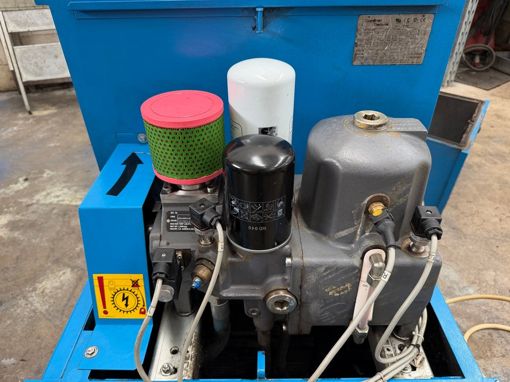 Compressore rotativo silenziato GARDENER DENVER L11 10A usato il Metalmeccanico Di M
