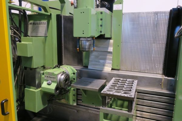 Fresatrice a controllo numerico 4 assi CB Ferrari A13 usata RICONDIZIONATA il Metalmeccanico Di M