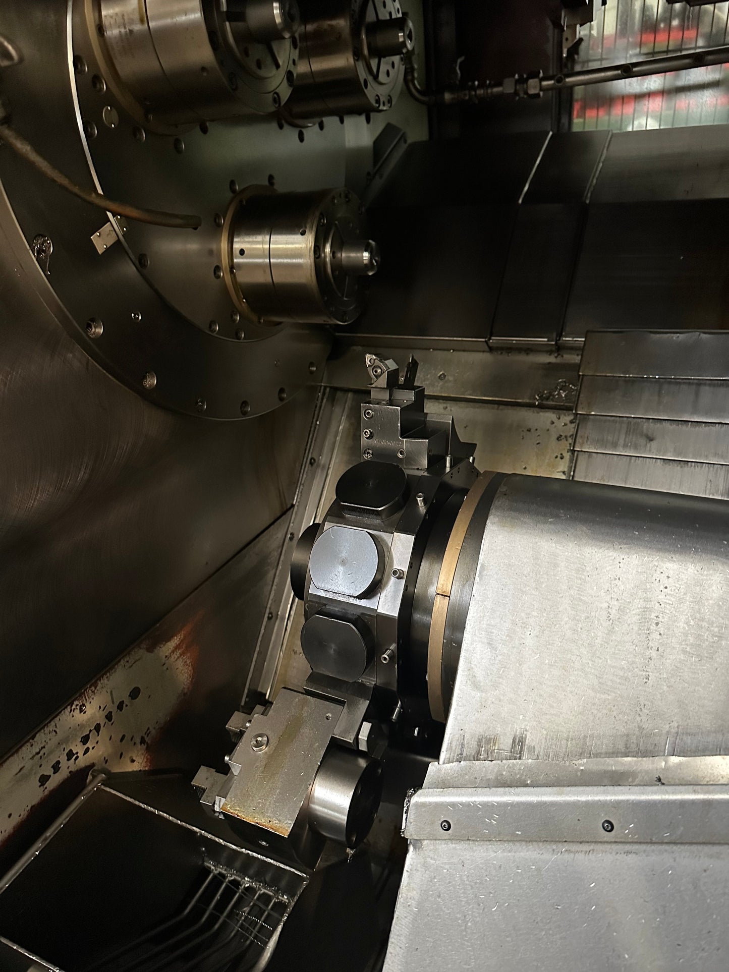 Tornio CNC Gildemeister GM 67 a 3 mandrini con caricatore IEMCA PRA 100/32 il Metalmeccanico Di M
