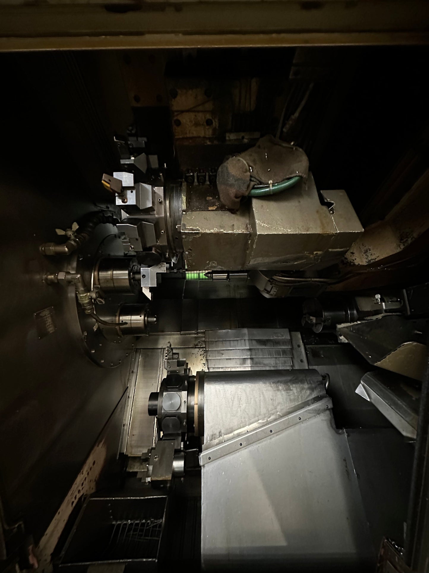 Tornio CNC Gildemeister GM 67 a 3 mandrini con caricatore IEMCA PRA 100/32 il Metalmeccanico Di M