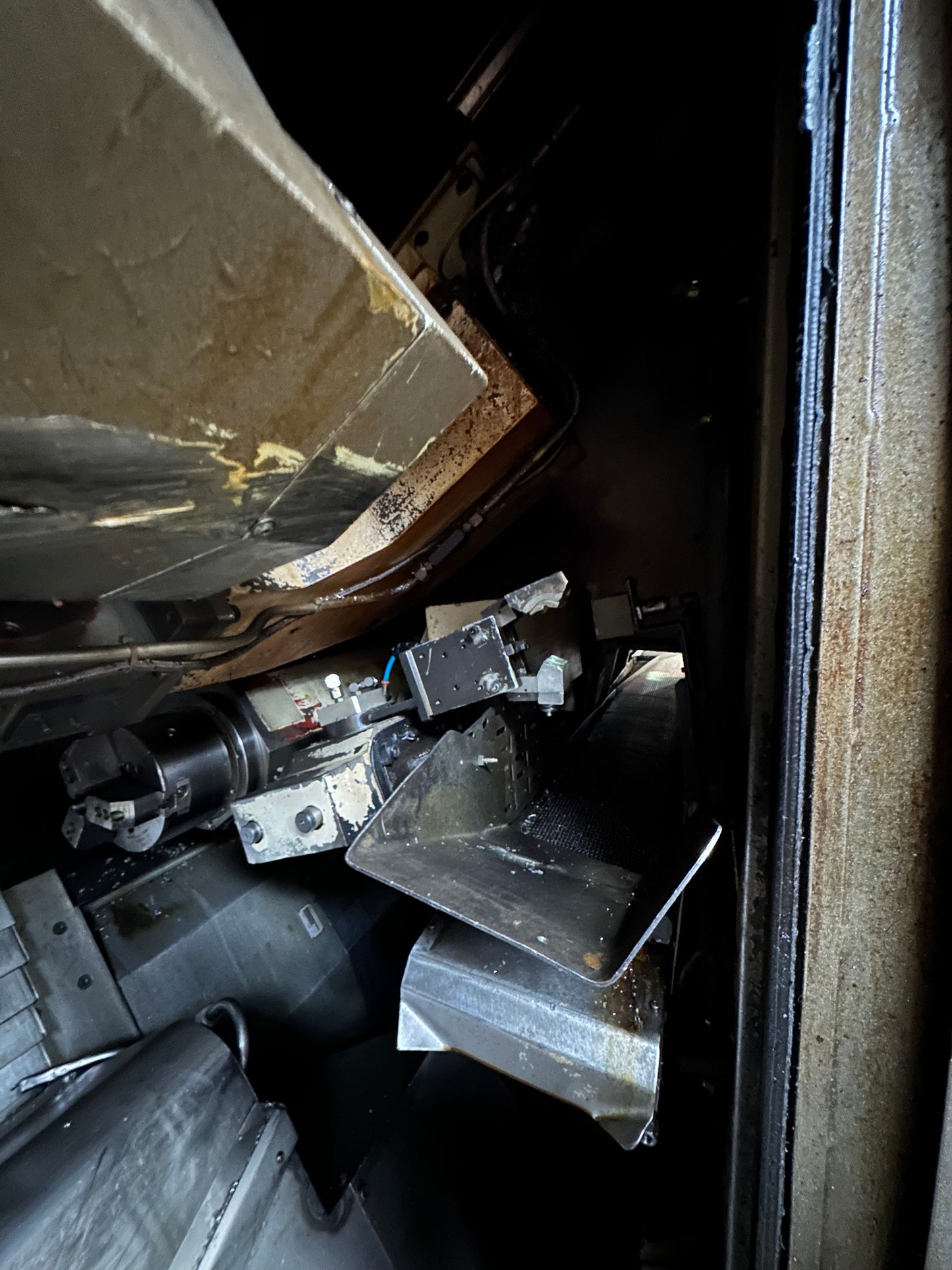 Tornio CNC Gildemeister GM 67 a 3 mandrini con caricatore IEMCA PRA 100/32 il Metalmeccanico Di M