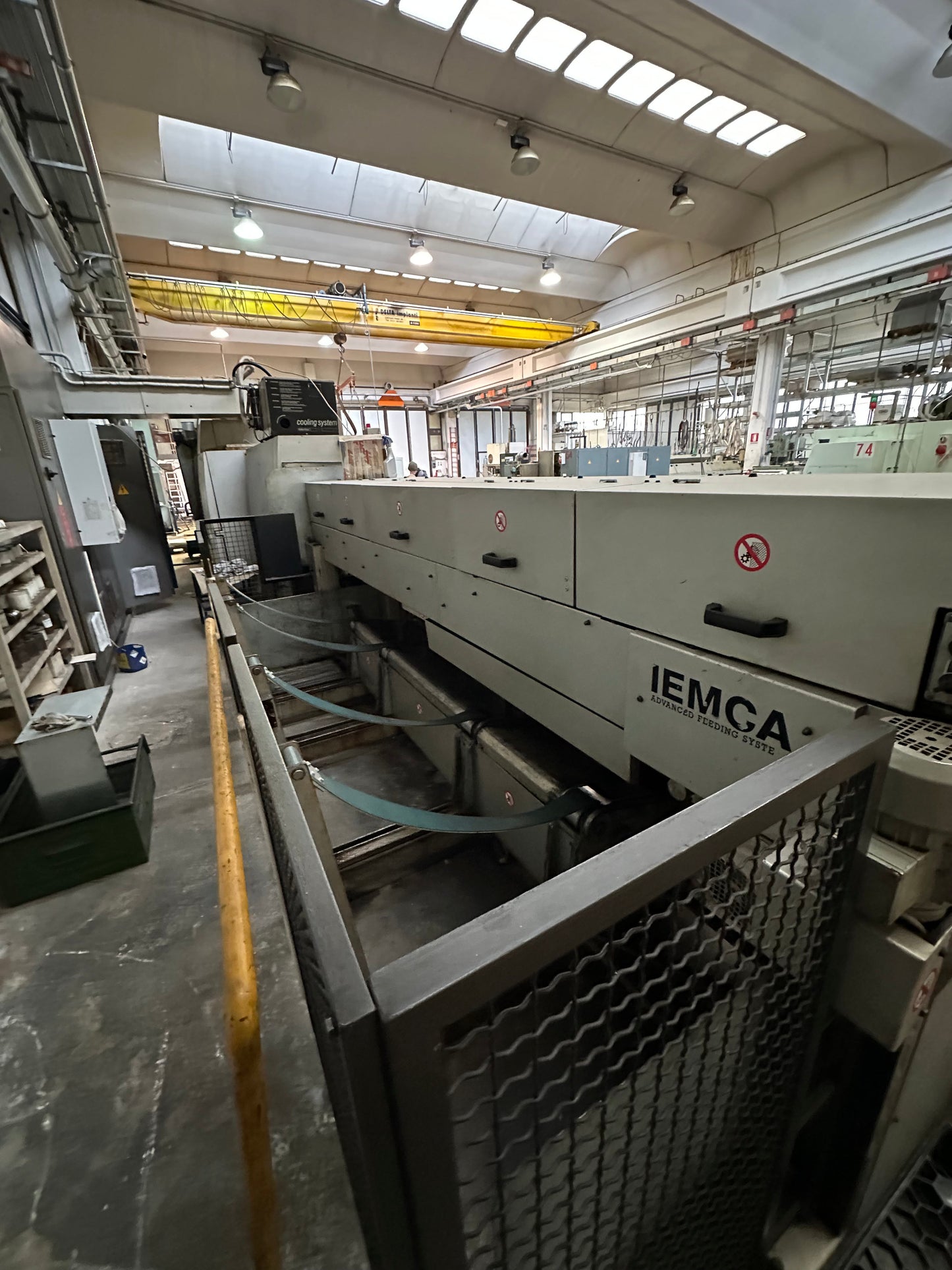 Tornio CNC Gildemeister GM 67 a 3 mandrini con caricatore IEMCA PRA 100/32 il Metalmeccanico Di M