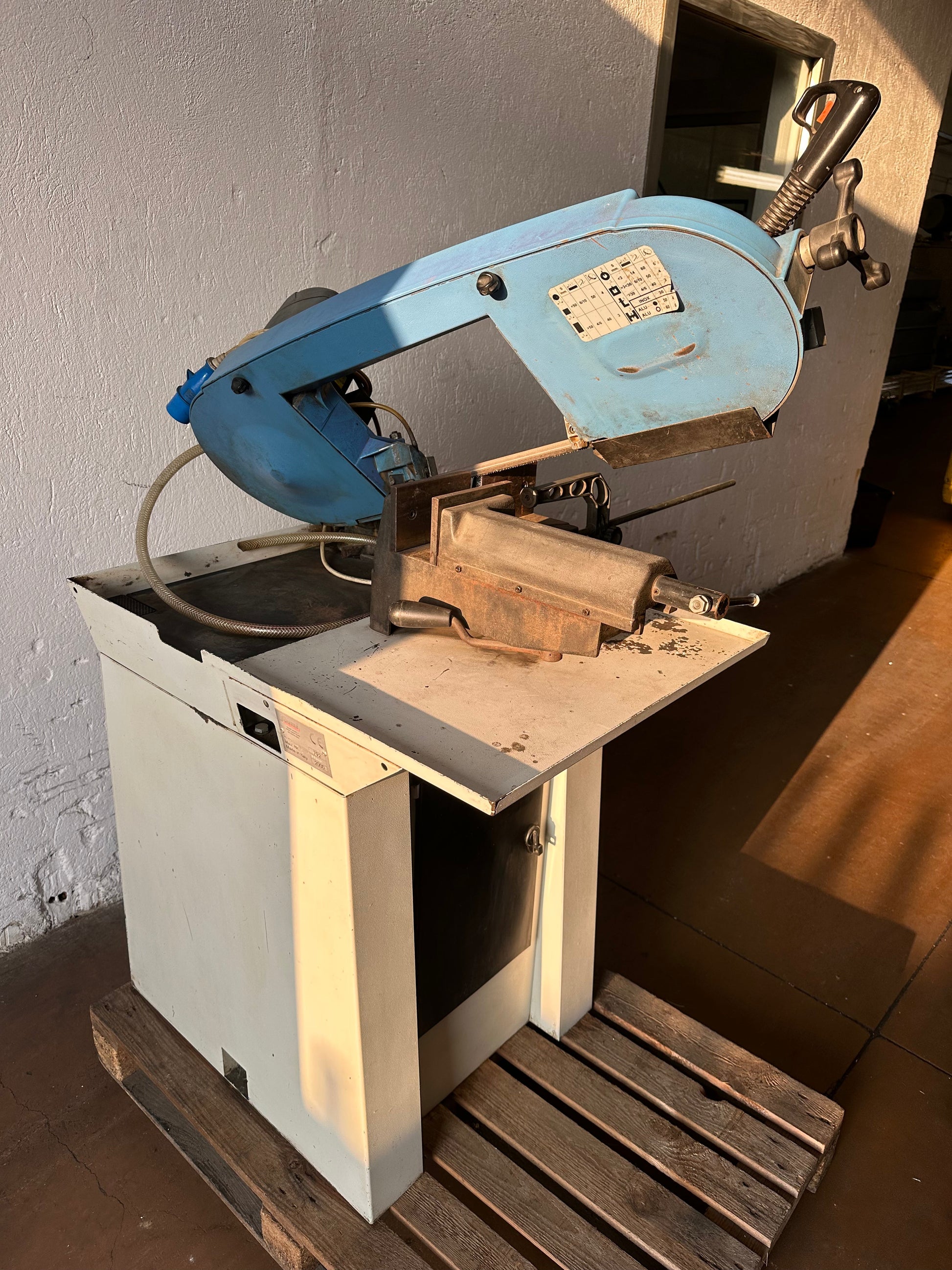 Segatrice a nastro FEMI 792 – 220V usata il Metalmeccanico Di M
