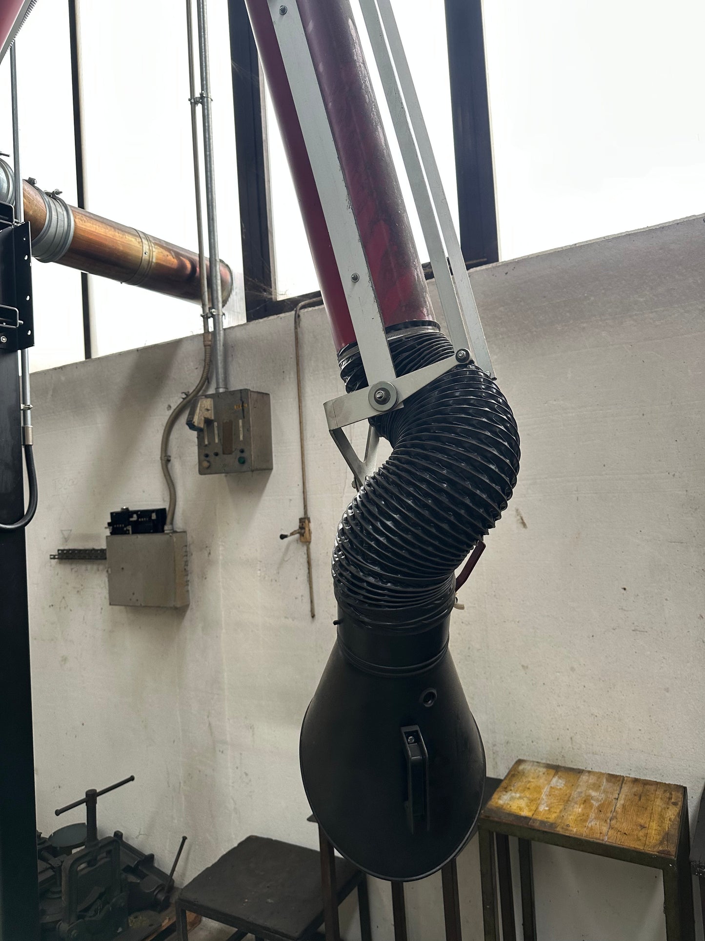 Aspiratore fumi di saldatura AIRBRAVO 5M con braccio snodato – anno 2018 usato (come nuovo) il Metalmeccanico Di M