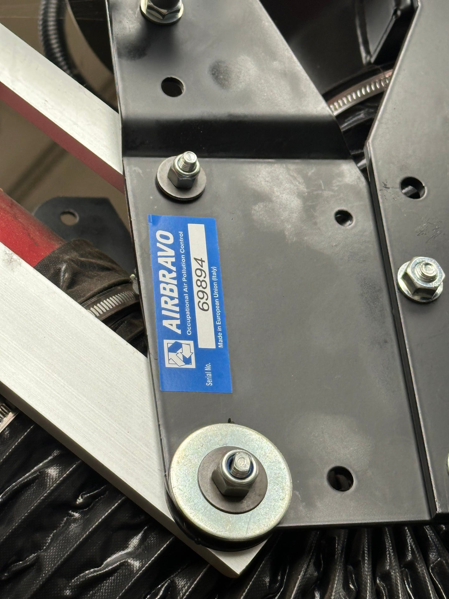 Aspiratore fumi di saldatura AIRBRAVO 5M con braccio snodato – anno 2018 usato (come nuovo) il Metalmeccanico Di M