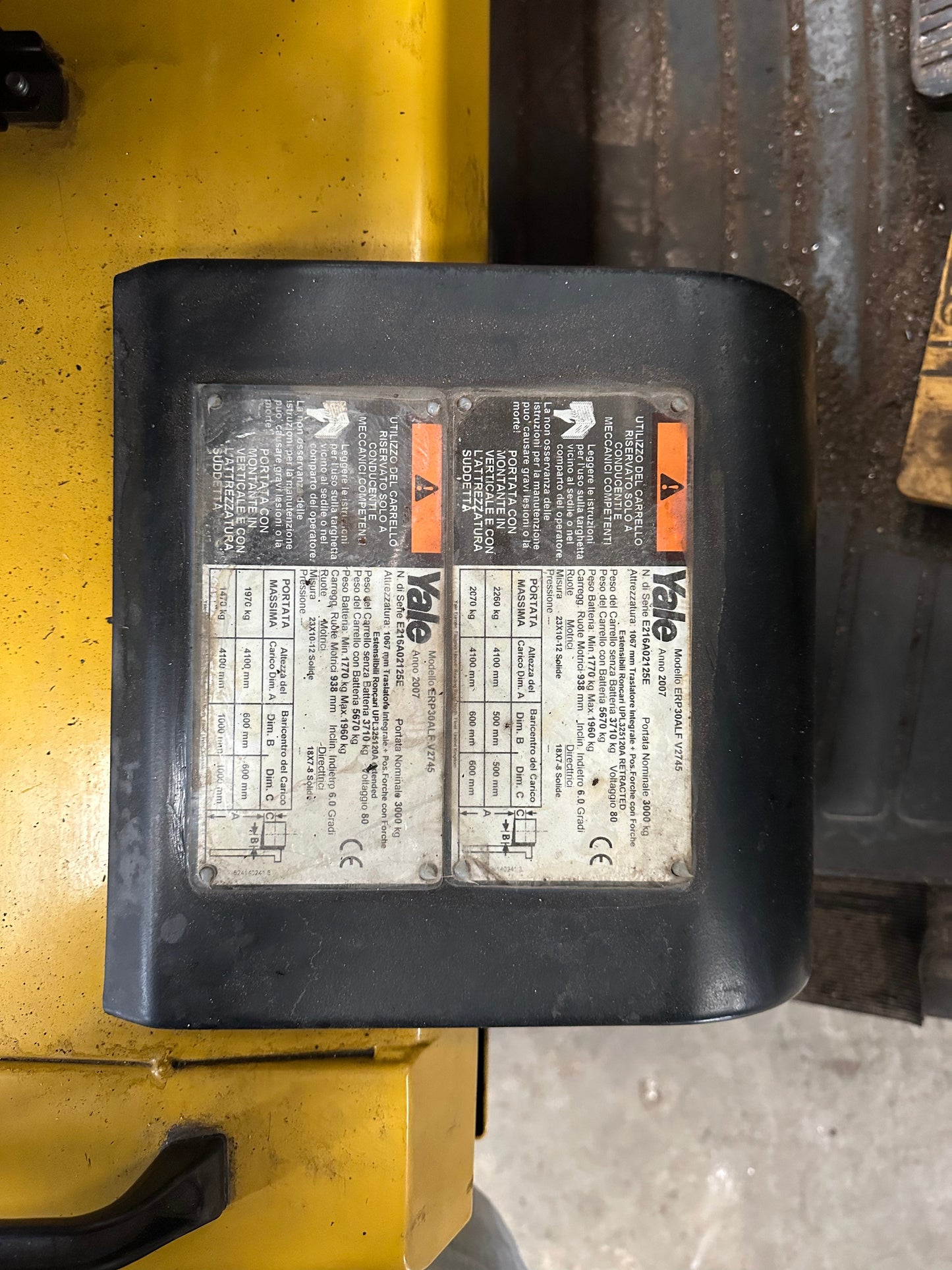 Muletto / Carrello elevatore elettrico YALE ERP30ALF usato – portata 3000 kg – alzata 4.100 mm il Metalmeccanico Di M
