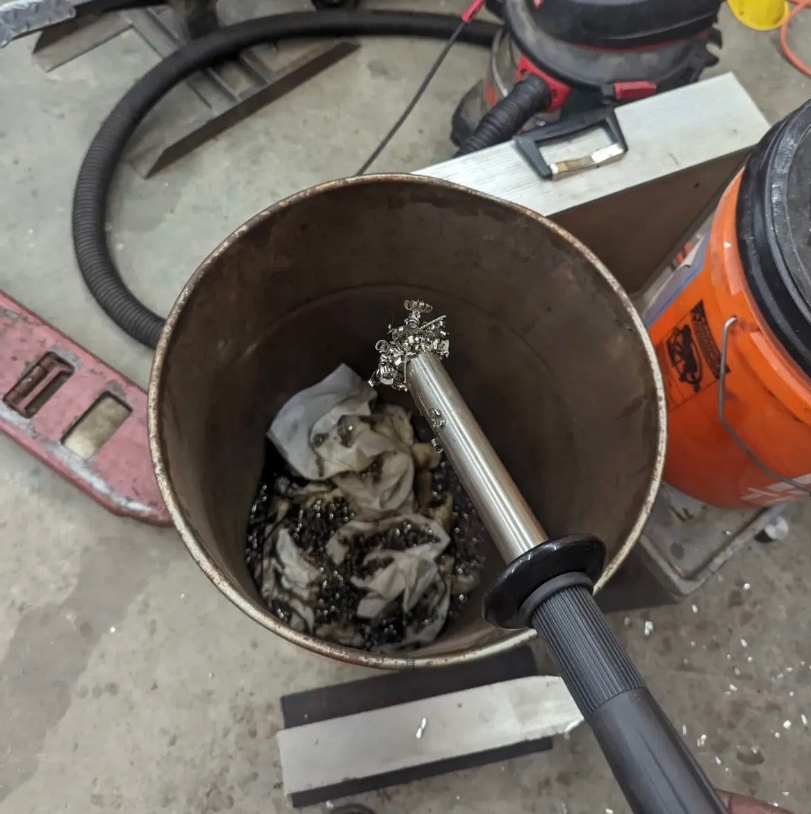 Barra magnetica per la pulizia di trucioli ferrosi il Metalmeccanico Di M
