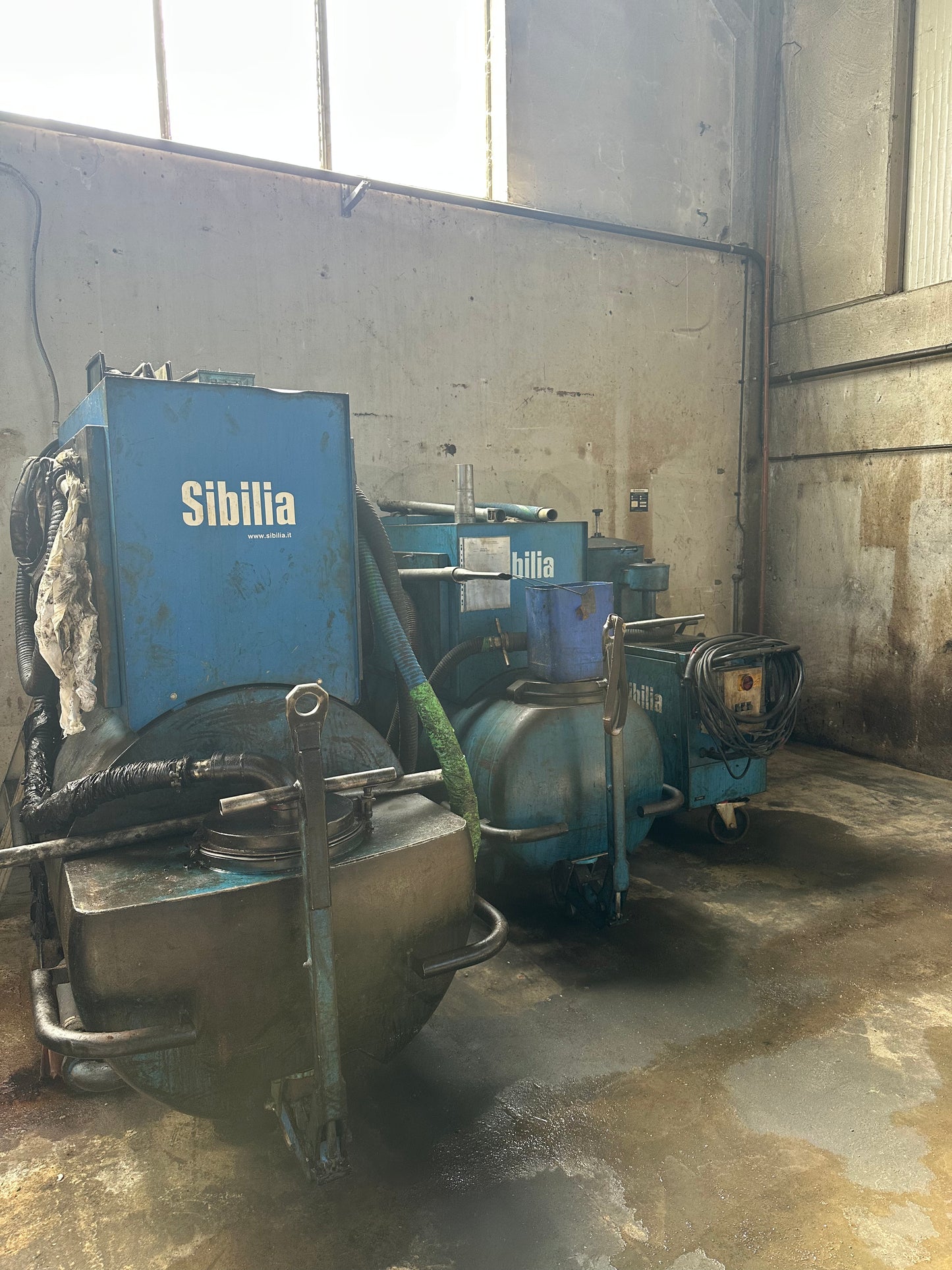 Aspiratori industriali SIBILIA per recupero liquidi da macchine utensili il Metalmeccanico Di M