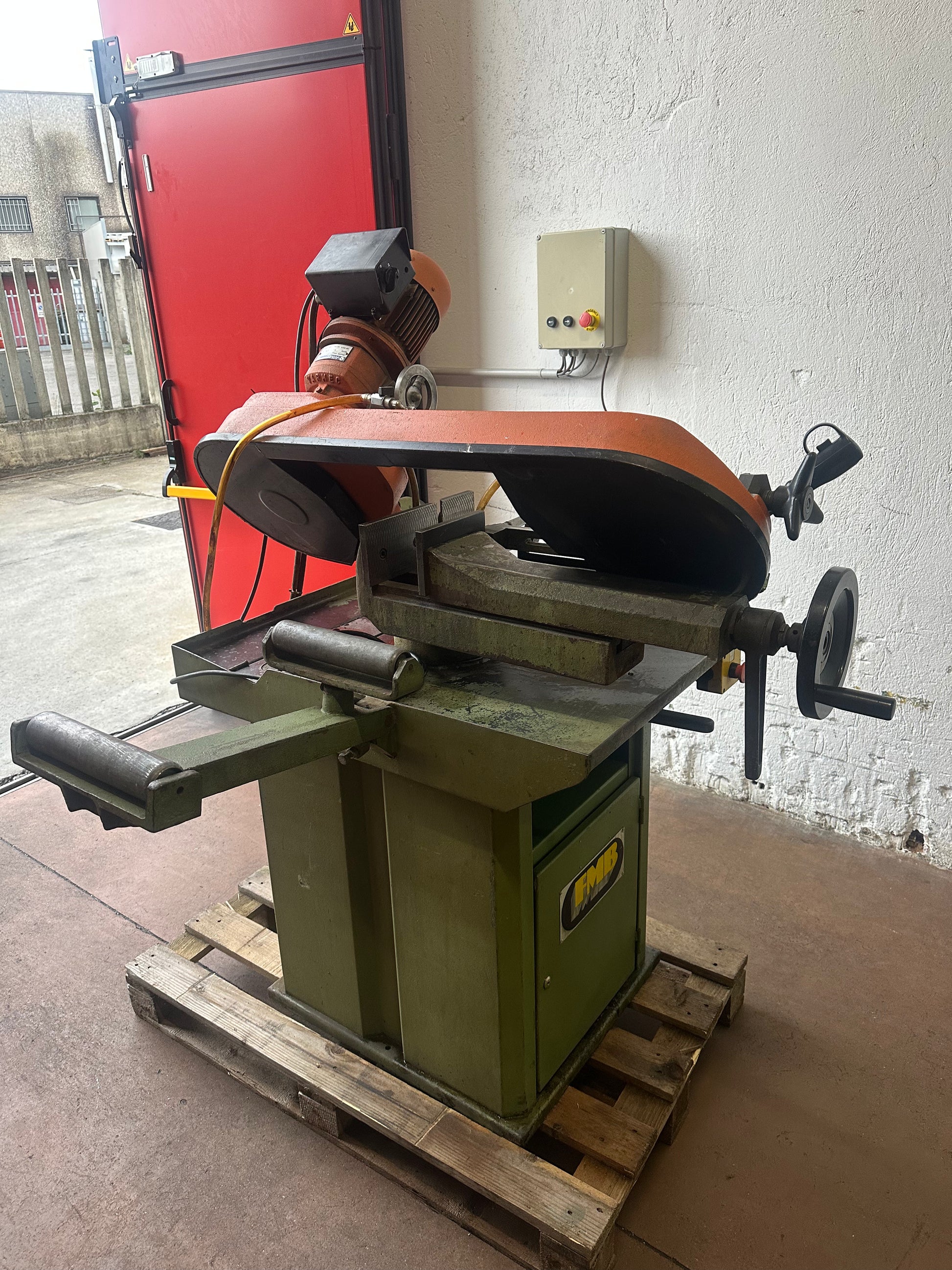 Segatrice a nastro FMB – 380V usata il Metalmeccanico Di M