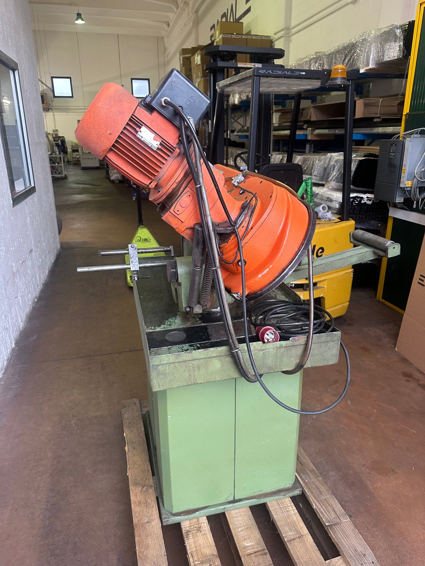 Segatrice a nastro FMB – 380V usata il Metalmeccanico Di M