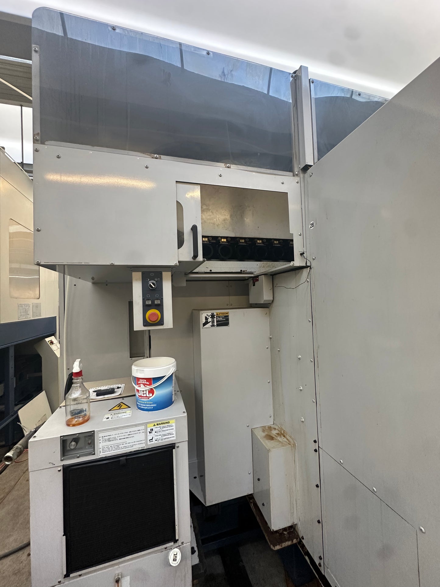 MORI SEIKI MV-650/50 – Centro di lavoro verticale CNC usato il Metalmeccanico Di M