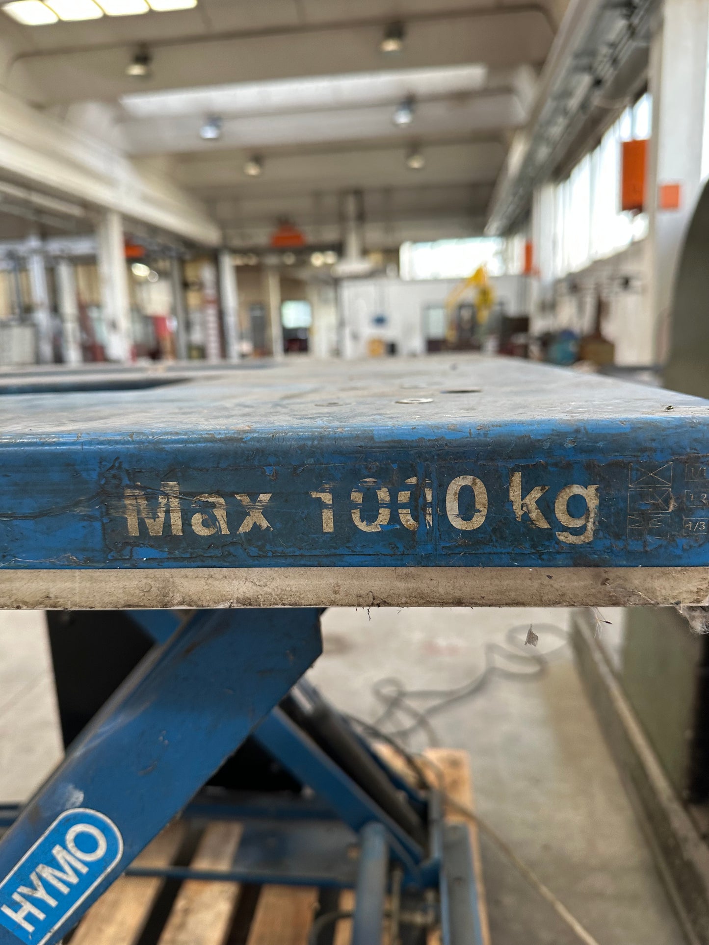 Piattaforma elevatrice elettroidraulica a pantografo HYMO MX 10-8E – portata 1.000 kg il Metalmeccanico Di M