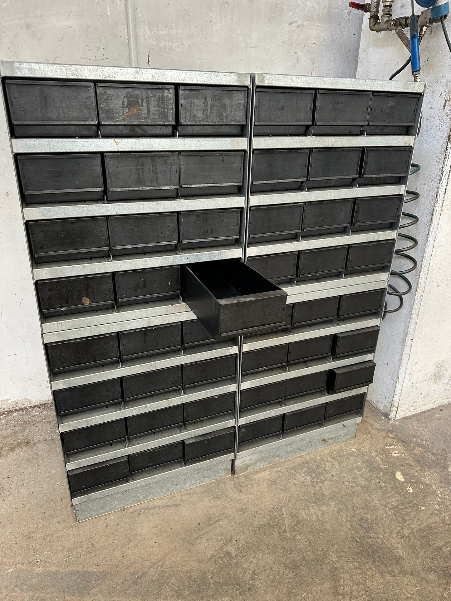 Cassettiera portaminuteria industriale Fami a 2 moduli con cassetti estraibili – usata il Metalmeccanico Di M